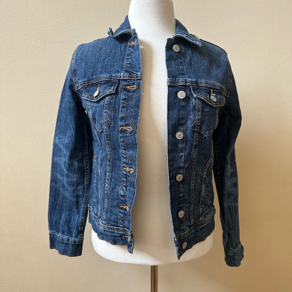 Old Navy Blue Jean Jacket with Contrast Stitching - Picture 2 of 5